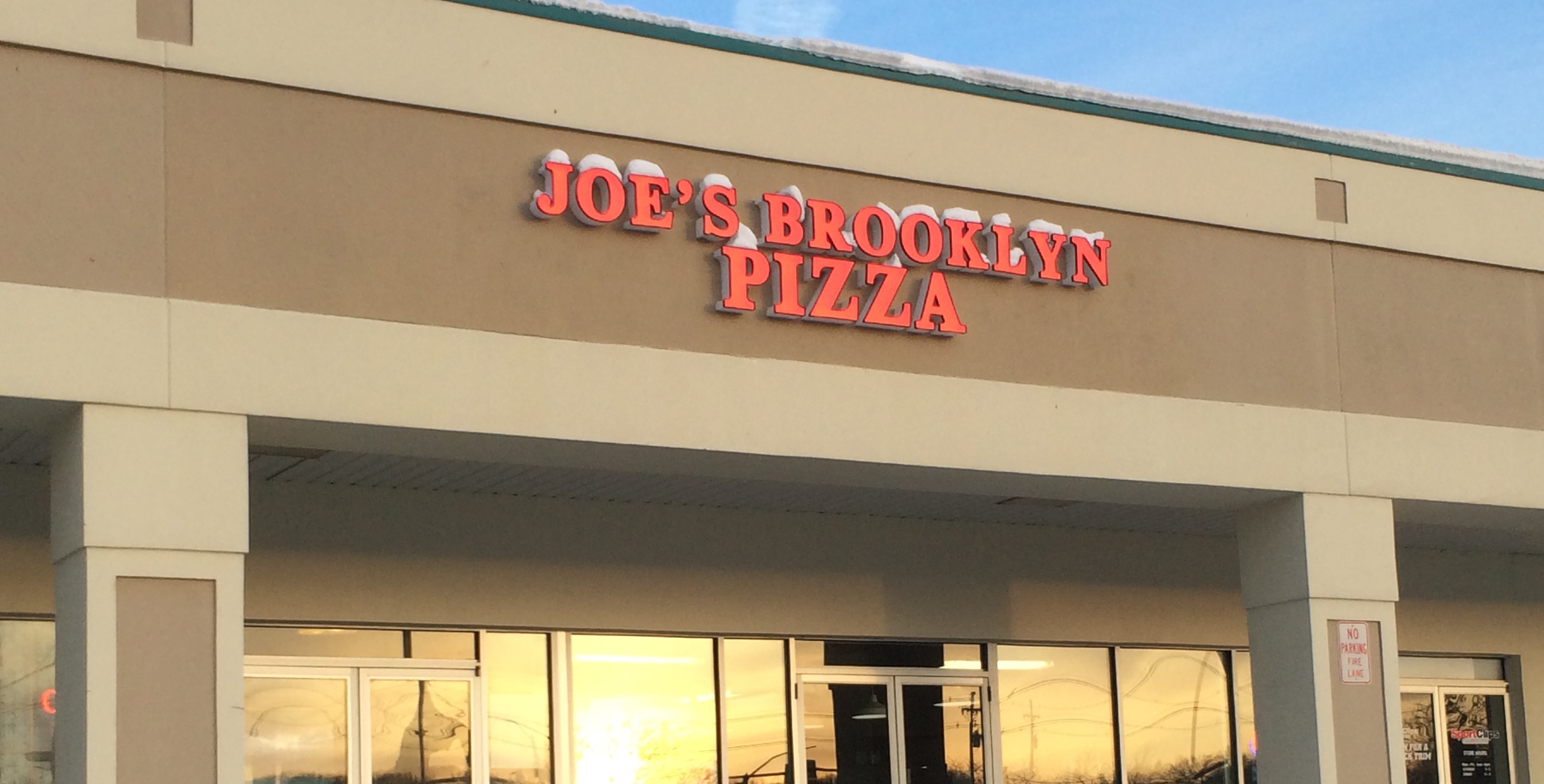 Read more about the article Joe’s Brooklyn Pizza Debuts at Perinton Square Mall