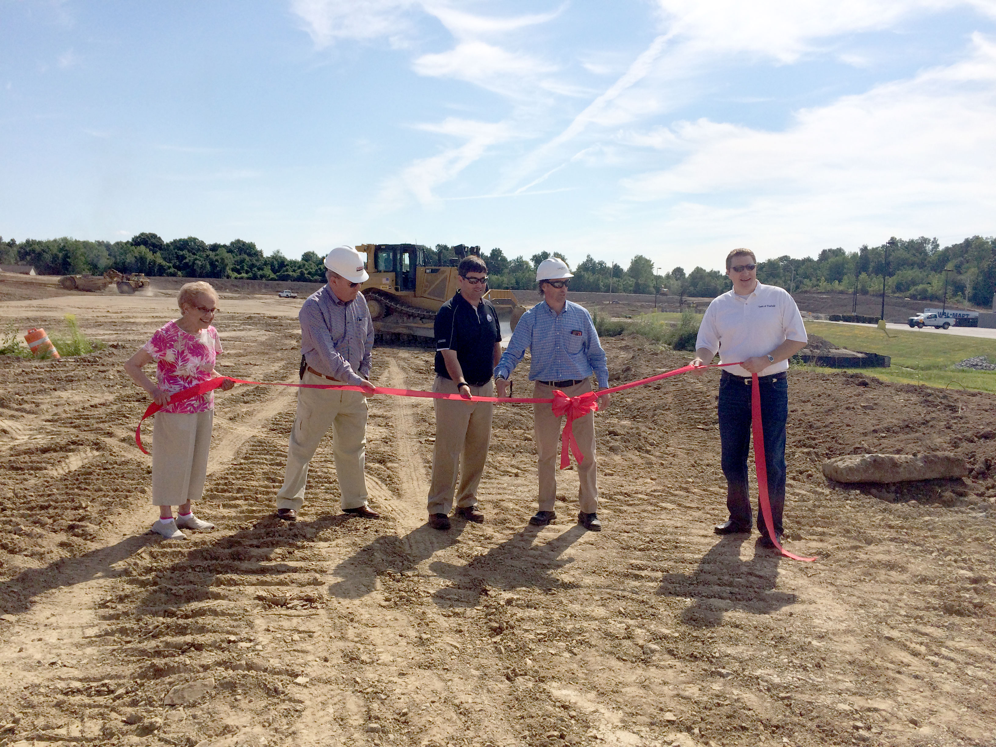 Read more about the article GROUNDBREAKING KICKS OFF WALMART SUPERCENTER CONSTRUCTION AT BAYTOWNE